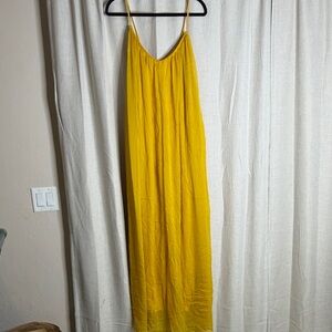 Chic Yellow Maxi Dress with Spaghetti Straps